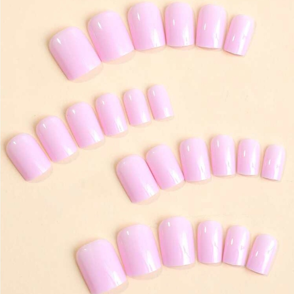 24pc Nail Set ❤️ - Picture 3 of 4